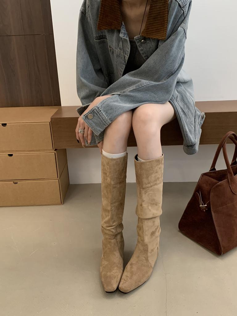 Botas Skinny de Camurça Cáqui Botas de Cavaleiro com Pelo Femininas 2025 Novo Outono e Inverno Skinny Salto Alto Botas Longas