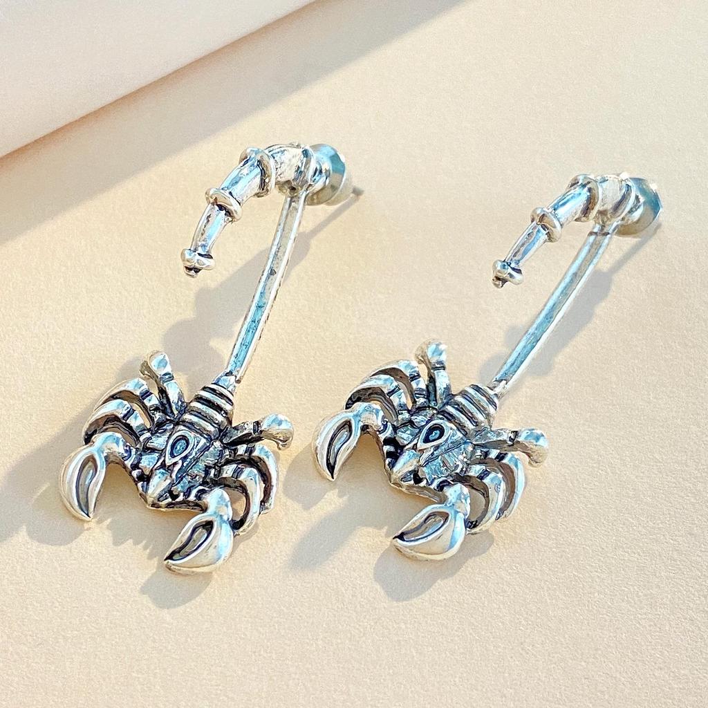 Retro Punk Scorpion Ear Studs & Armbands - Bold European & American Fashion Jewelry for Hot Girls