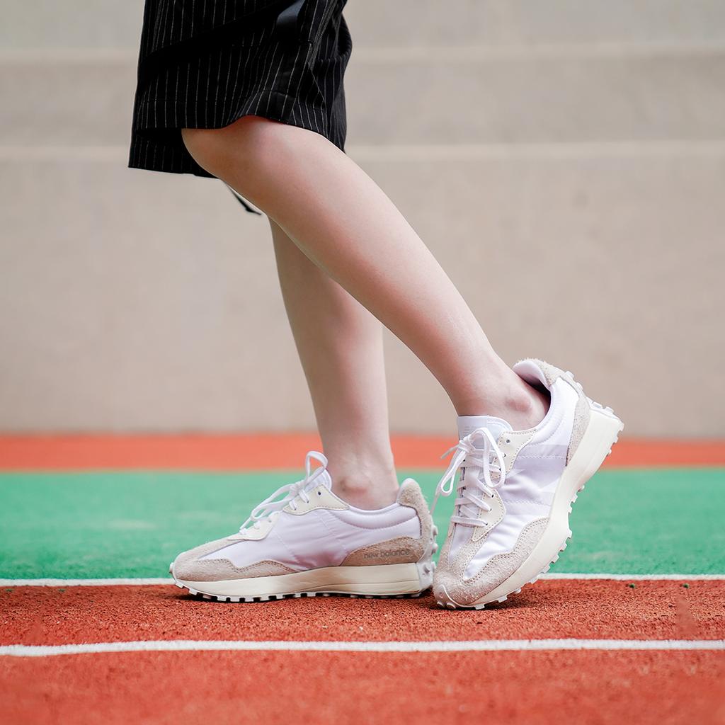 New Balance 327 White Moonbeam Women's Sneakers WS327SFD