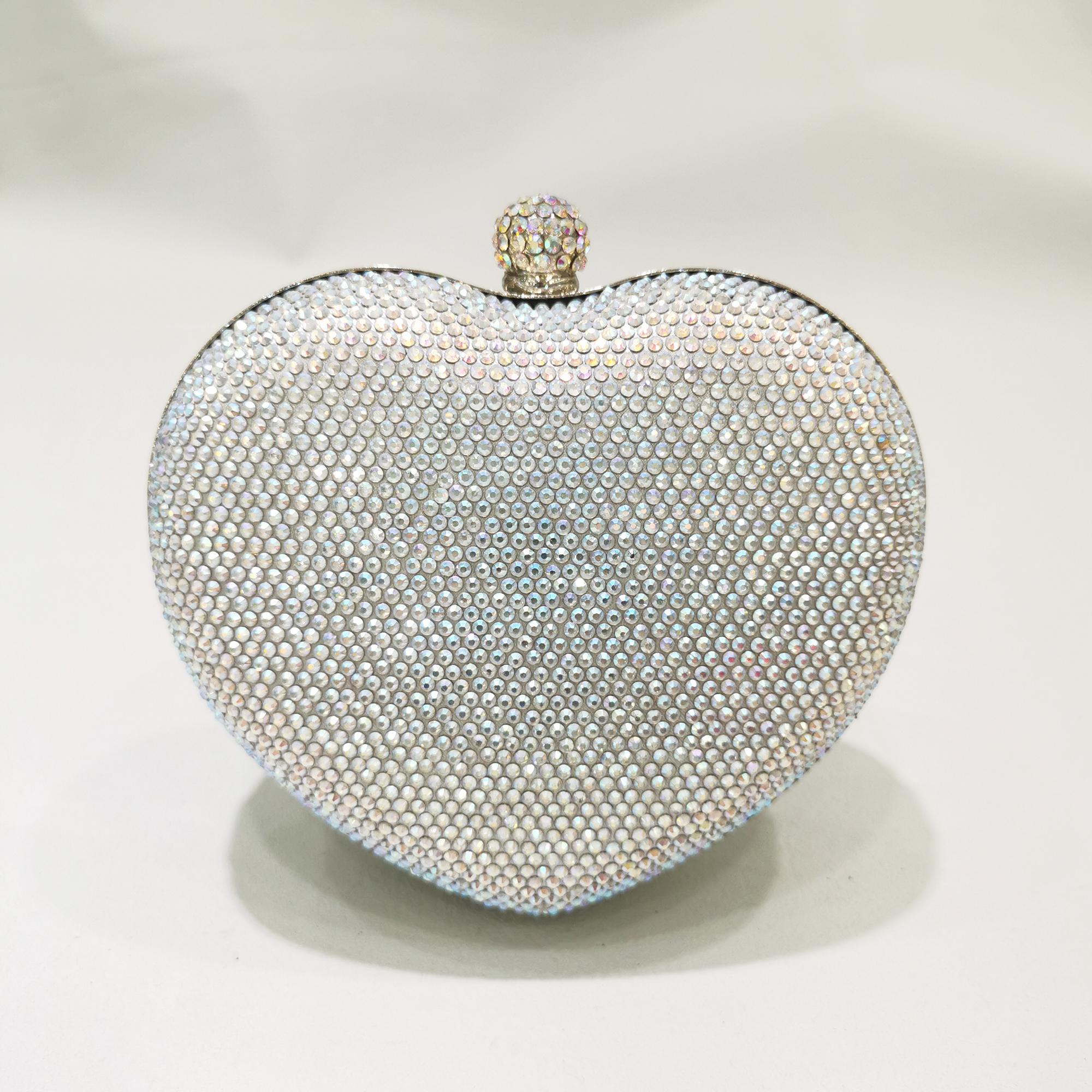 

WHTUOHENG Red/Silver Heart Shape Mini Purse for Women Crystal Embellished Diamond Bridal Clutch Luxury Party Dinner Lady Handbag 15cmX13cmX6cm