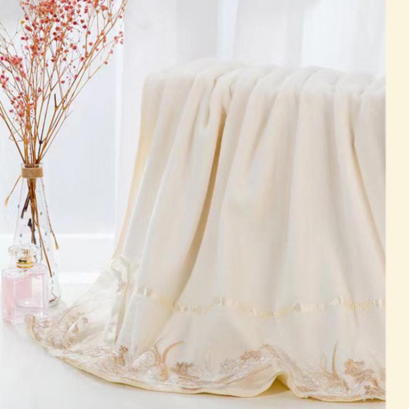 Plain Color Lace-Trimmed 3-Piece Set – Soft & Absorbent Embroidered Gift Towel & Bath Towel Collection