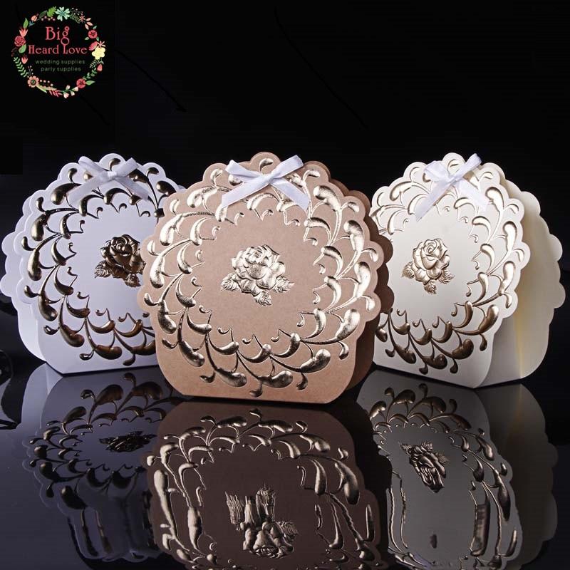 25 Stück Blumen Hochzeitsgastgeschenke Box Kraft Süßigkeitenbox Geschenkbox Schachtel für Schokolade Hochzeitsdekoration Zubehör