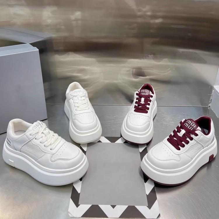 Platform white shoes women's shoes 2025 autumn new versatile sports and leisure shoes heightened lace-up lightweight soft baseplate shoes