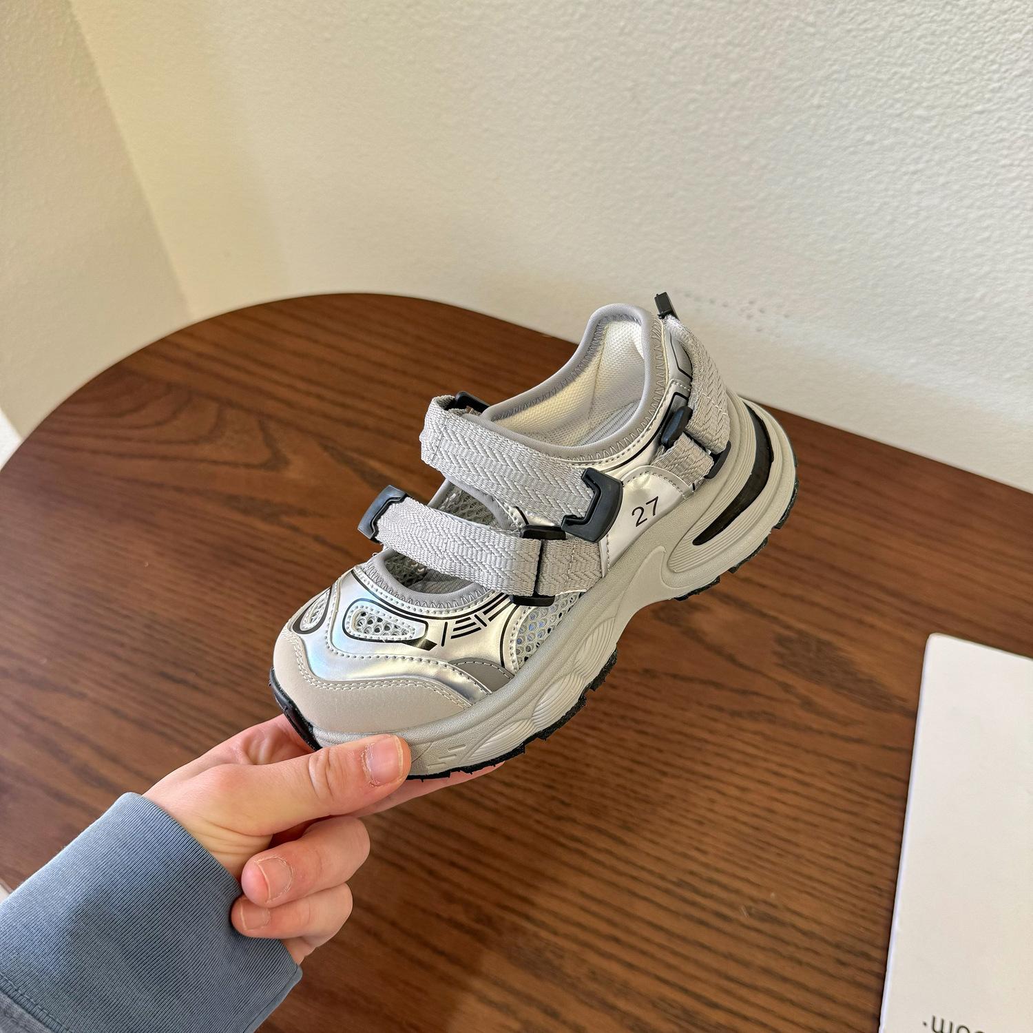 

Обувь для девочек спортивная обувь 2025 лето одинарная сетка дышащая повседневная обувь папины кроссовки корейская версия 6-12 лет дети среднего и старшего возраста пляжная обувь 37 yards inner length 23cm серый