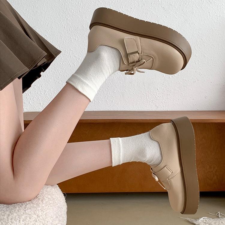 Retro hvit britisk stil plattform små skinnsko dame 2025 nye vår og høst med skjørt Mary Jane Love single sko