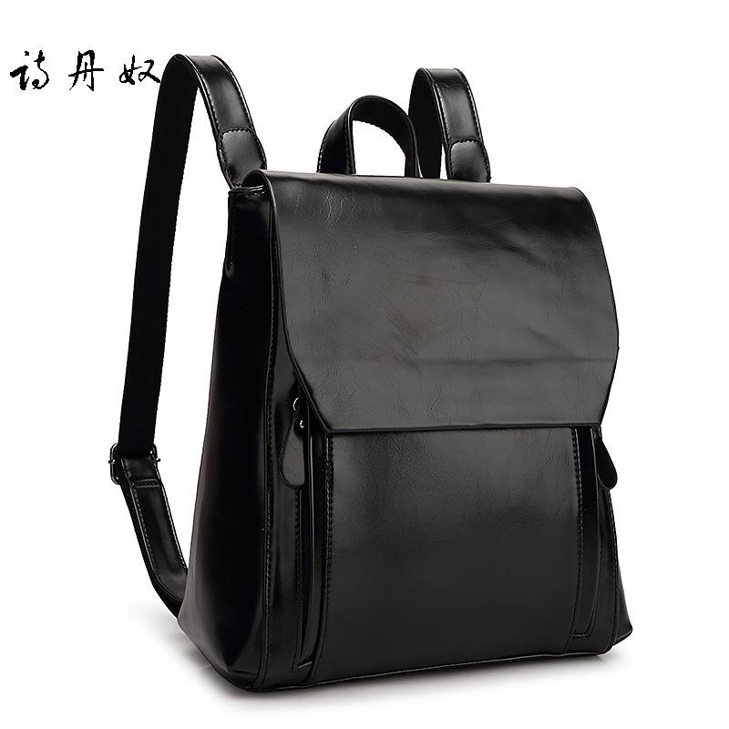 A Retro Oil-wax Leather Backpack for Women, A Fashionable Schoolbag for Female College Students