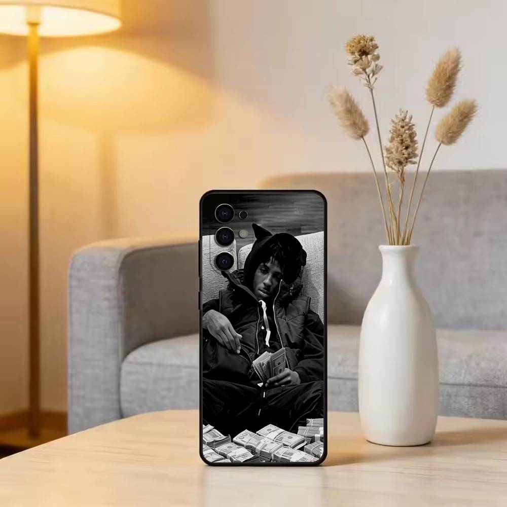 Schwarze, weiche Silikon-Handyhülle mit dem amerikanischen Rapper YB für Samsung S25, S24, S21, S22, S23, S30, Ultra, S20, Plus, Fe, Lite