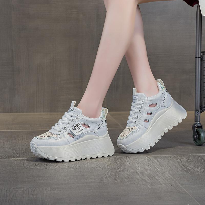 2025 summer new shoes versatile platform white shoes heightening women's shoes breathable feet small women's casual shoes