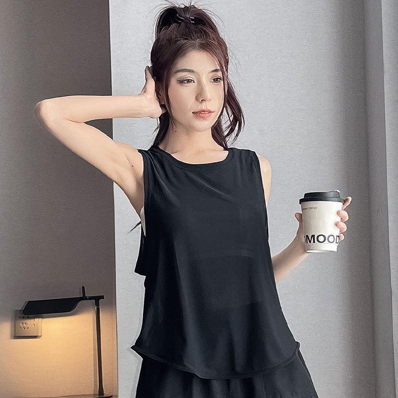 

Женский быстросохнущий комплект для бега и йоги 2025: Летний пуловер-жилет с шортами XL