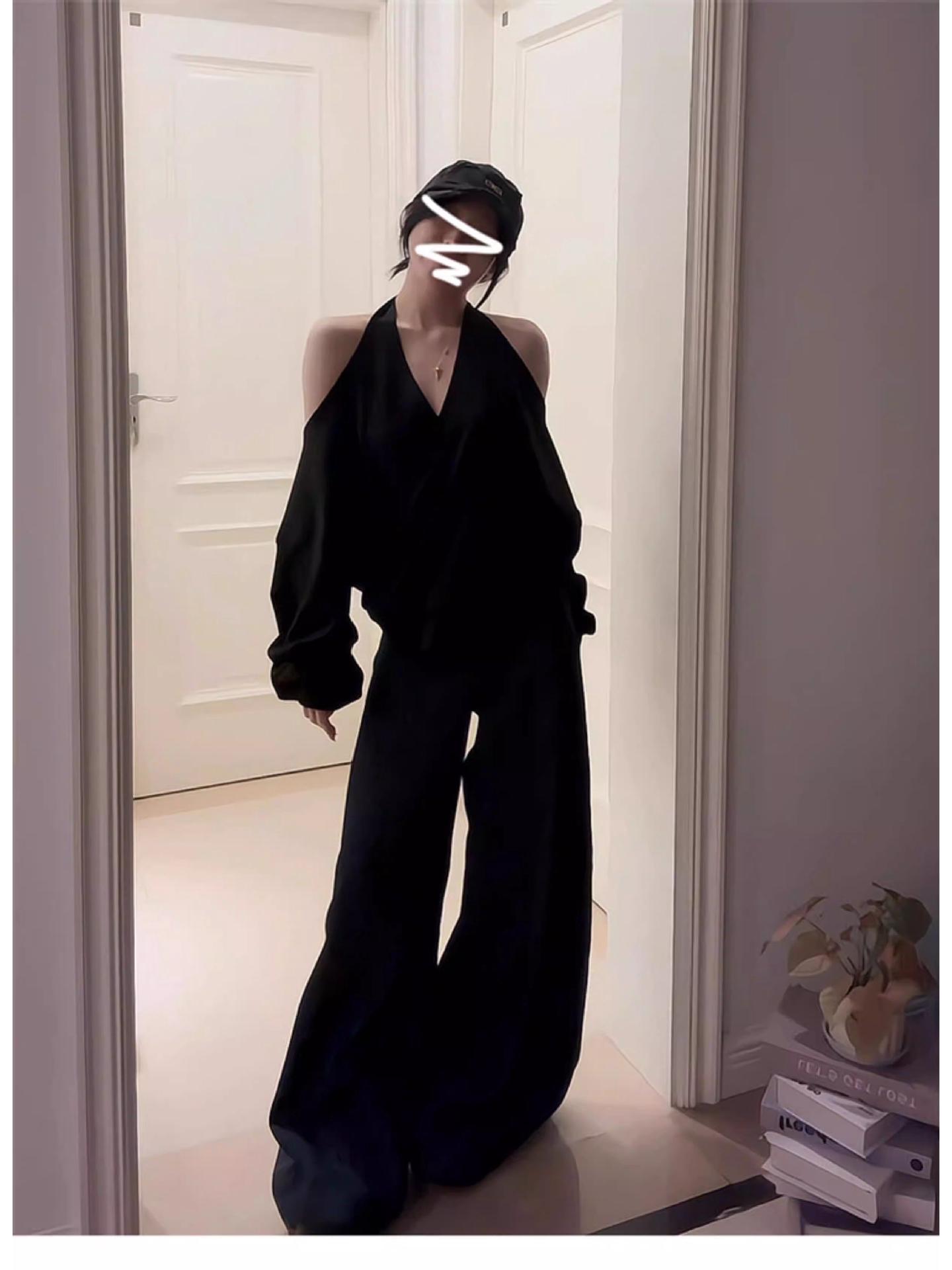 Black Off-the-Shoulder V-Neck Women s Hoodie, Loose Korean Style 2026 Halter Design Large