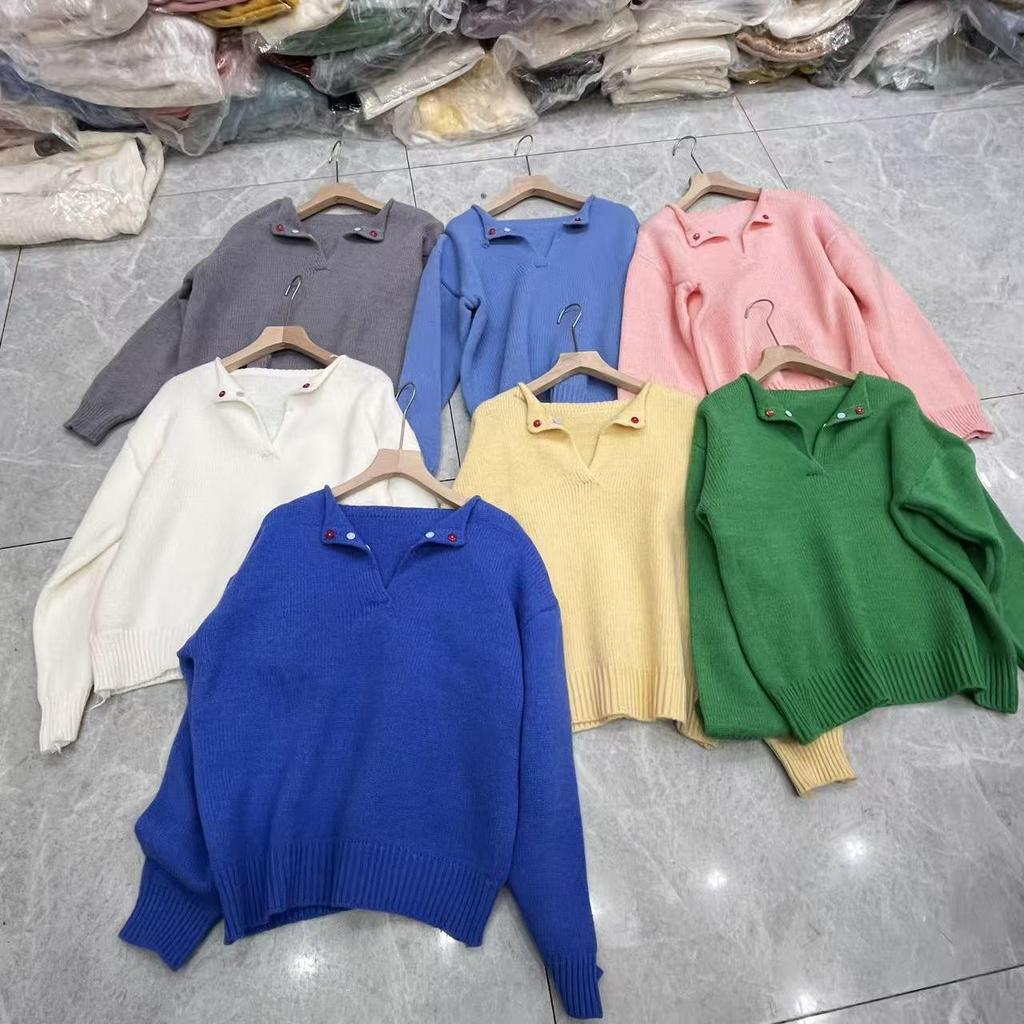 Candy-Colored Lapel Buttoned Knit Top - Women's Slimming Autumn/Winter Sweater with Niche Design