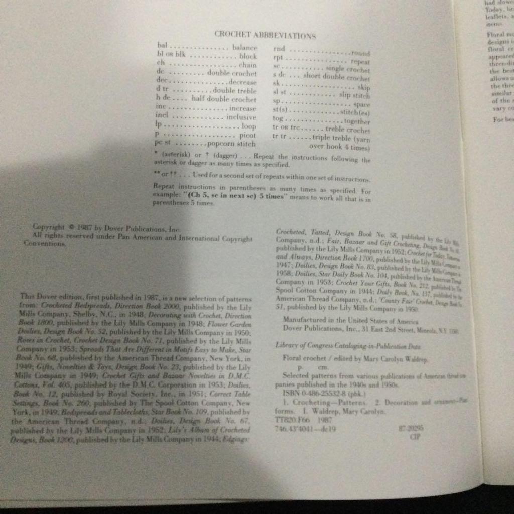 [USED] Floral Crochet Lace Crochet Book Flower Doily