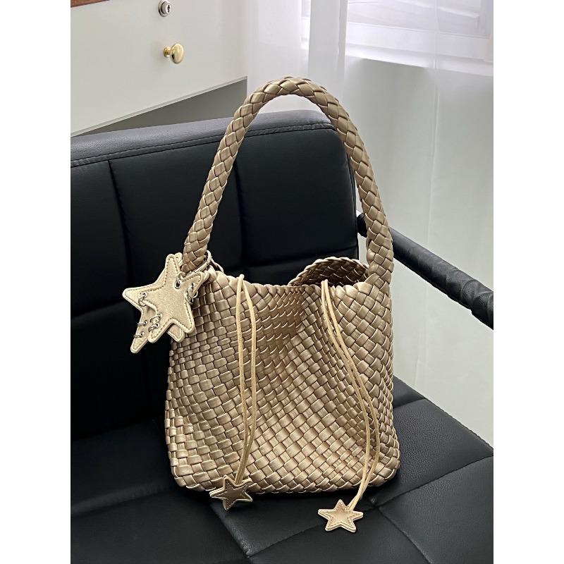 Medium gold woven bag tote bag women s large-capacity bucket bag commuter shoulder underarm bag leather large bag