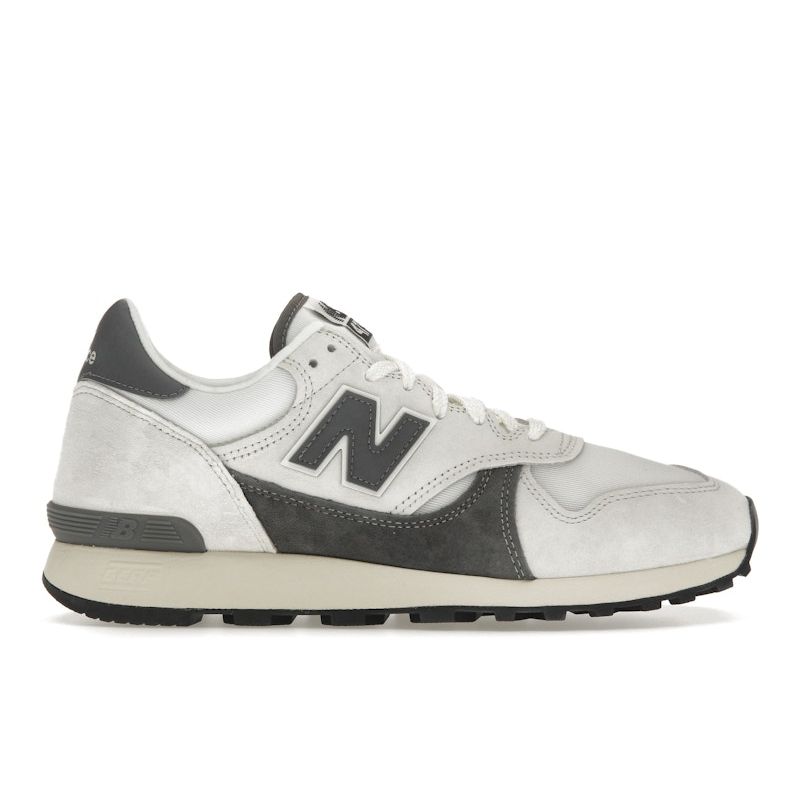 

New Balance 475 Sea Salt Castlerock Unisex Lifestyle Sneakers M475VTA 38