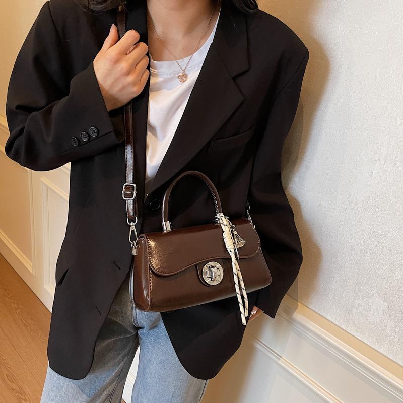 Korean portable bowling bag women's 2025 new trendy fashion shell bag versatile oblique span bag small square bag