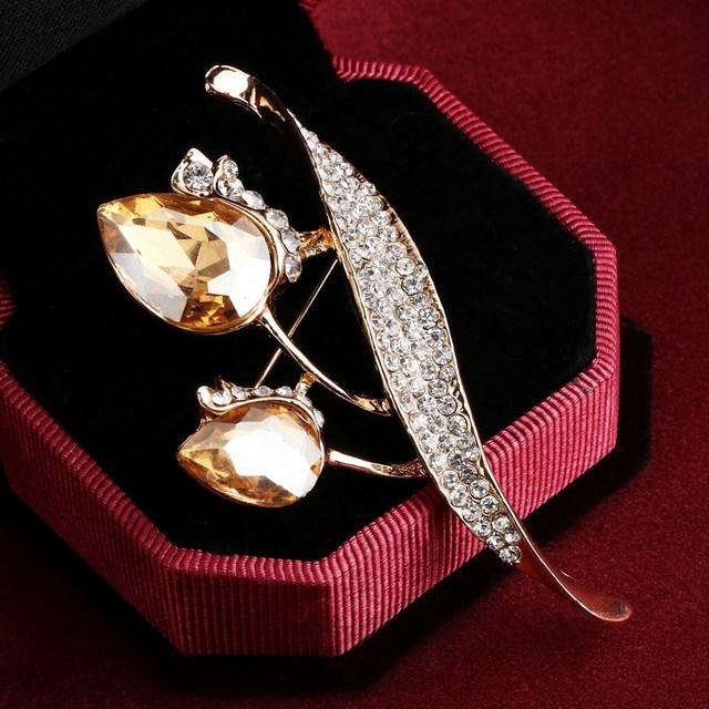 Hesiod Delicate Crystal Stone Rhinestone Pin Brooch Banquet Jewelry Simulated Pearl Goldfish Brooches Pins Wedding Occasion Party Event Wedding