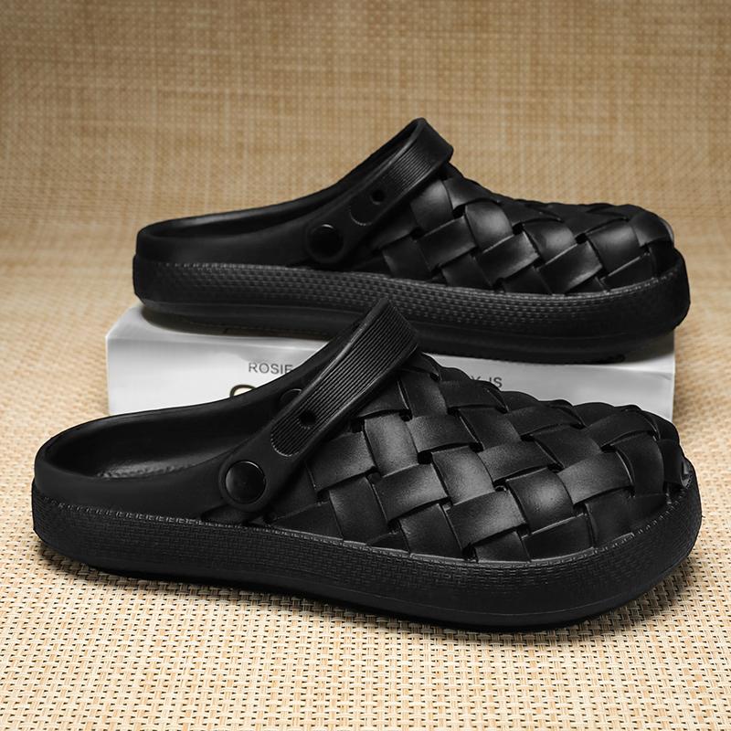 Fashion Summer Men Clogs Light EVA Men's Slippers Non-Slip Outdoor Men Garden Shoes Breathable Hole Shoes Beach Flat Slippers Weave