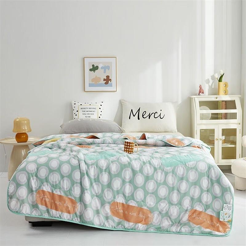 

Tangna Lightweight Fiber Quilt