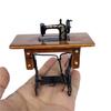 Realistic Miniature Sewing Machine Dollhouses Decors Retro Design for Nostalgic Collectors and Home Decoration