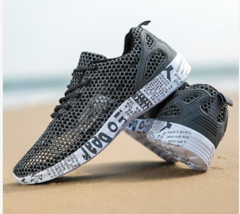 

Fashion Spring Summer Large-Size Hollow Breathable Casual Sneakers Couples Non-Slip Soft-Soled Beach Shoes Comfortable And Fashionable 38