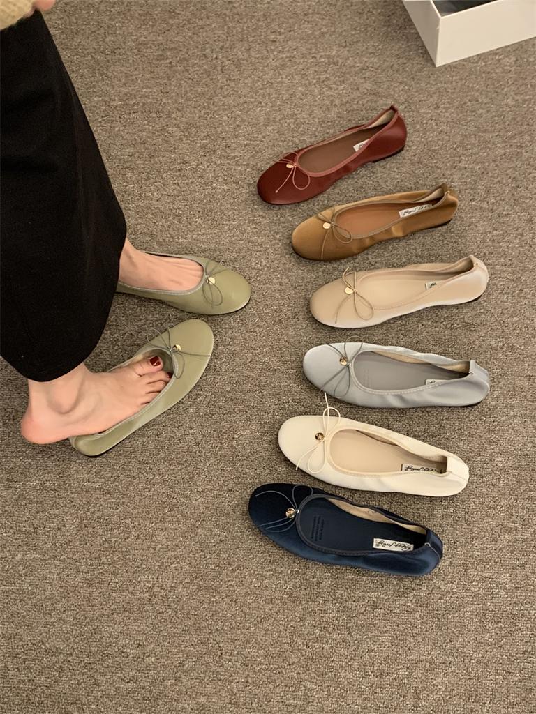IPPEUM Women Ballerina Shoes Satin Round Toe Mary Janes Ballet Flats