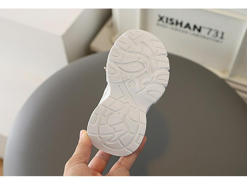 Spring 2026 Girls' Lightweight Mesh Breathable Sports Shoes - Korean Style