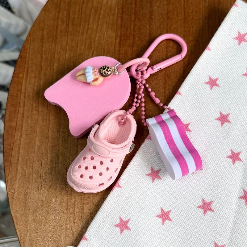 Cute Summer Beach Keychain with Mini Clog Swimmer Pendant Perfect Beach Vacation Souvenir Gift