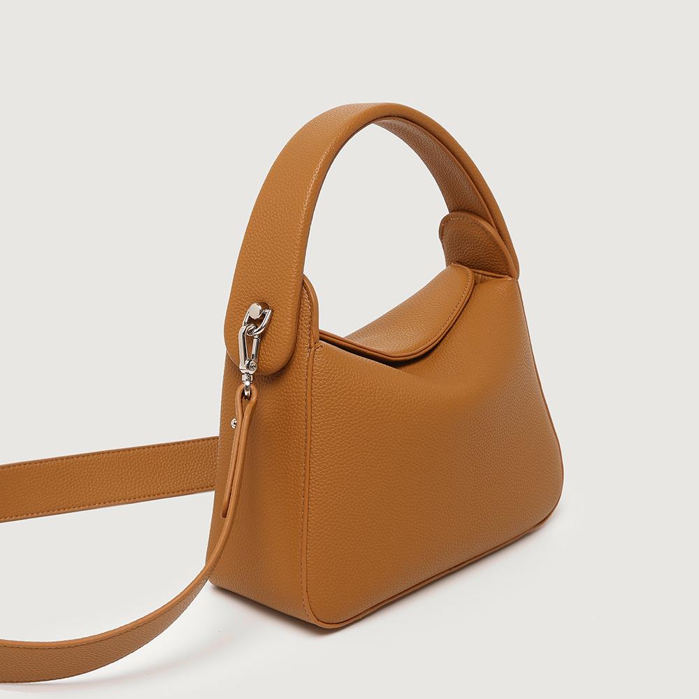 Khaki Soft Cigarette Case Bag - Large Capacity, Summer-Ready, Commuter-Friendly, Handheld & Crossbody Women's Fashion.