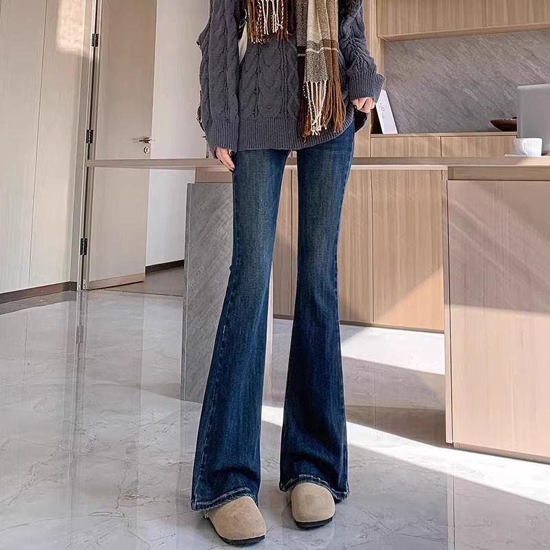 Women's Blue Fleece-Lined High-Waisted Micro-Flare Jeans for Petite - Slim Fit, Stretchy, Spring/Autumn 2026.