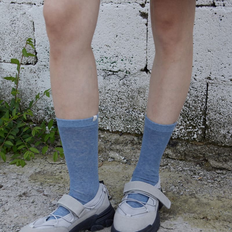 

Monochrome [online exclusive]25 rough dyeing socks (smoke blue) SMOKE BLUE_FREE