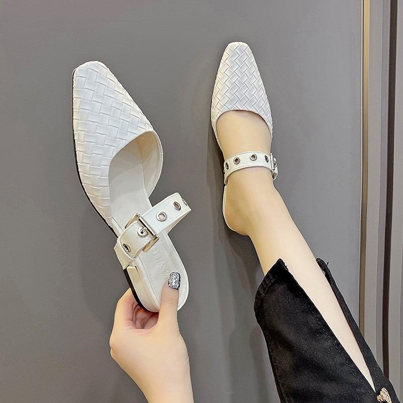 Woven Retro Sandal Slippers Female Outer Wear 2024 Summer Low Versatile Pointy Head Belt Buckle Baotou Half Drag Mary Jane Shoes