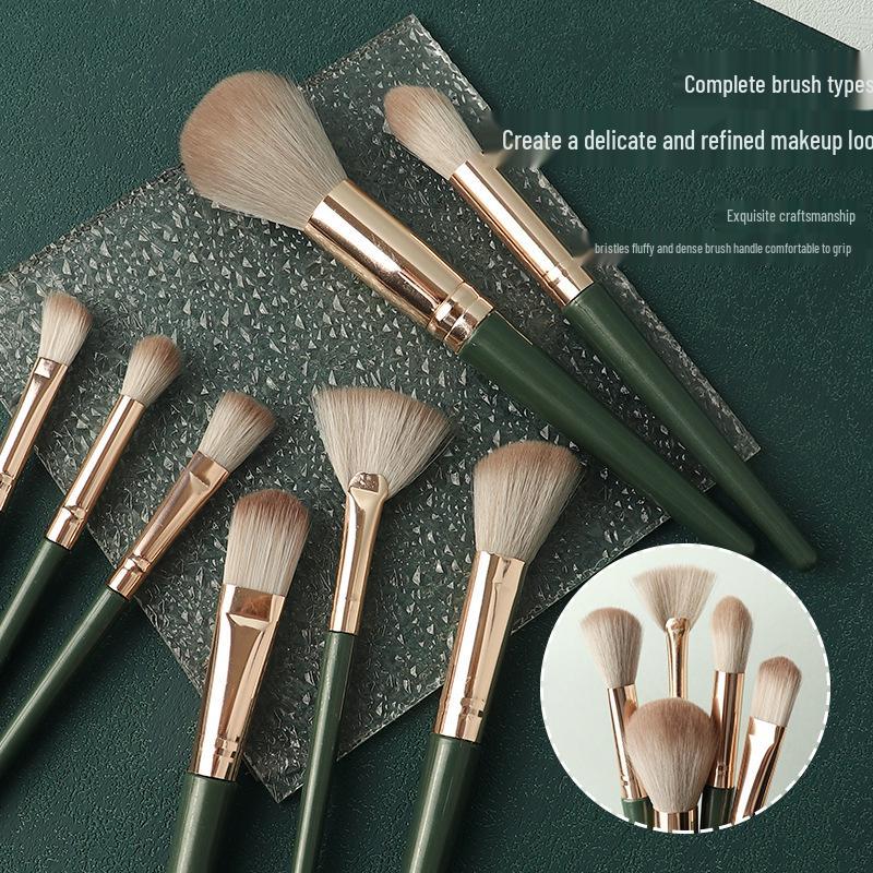 14-Piece Soft Bristle Makeup Brush Set - Green Cloud: Includes Powder, Blush, and Foundation Brushes for Beginners.