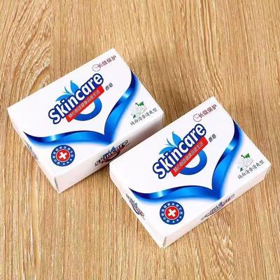 Mydło Czysta Biel 100g - Kup Jedno, Dostaniesz Trzy! Oferta ograniczona czasowo dla nowych użytkowników: Głęboko oczyszczające mydło do kąpieli.