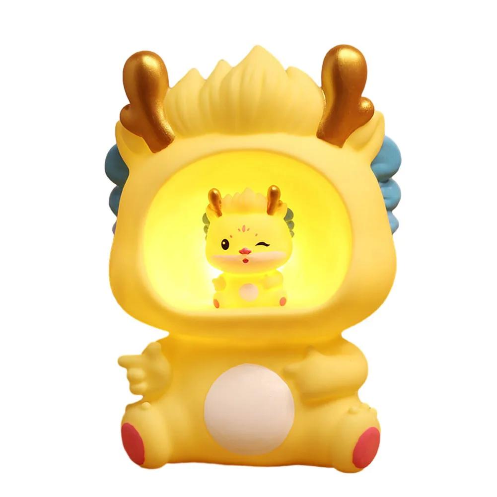 

1 шт. Ночной светильник в виде дракона, копилка в виде дракона, талисман в виде дракона, новогодние подарки, домашний декор, мультяшный дракон, фонарь, коробки для сбережений