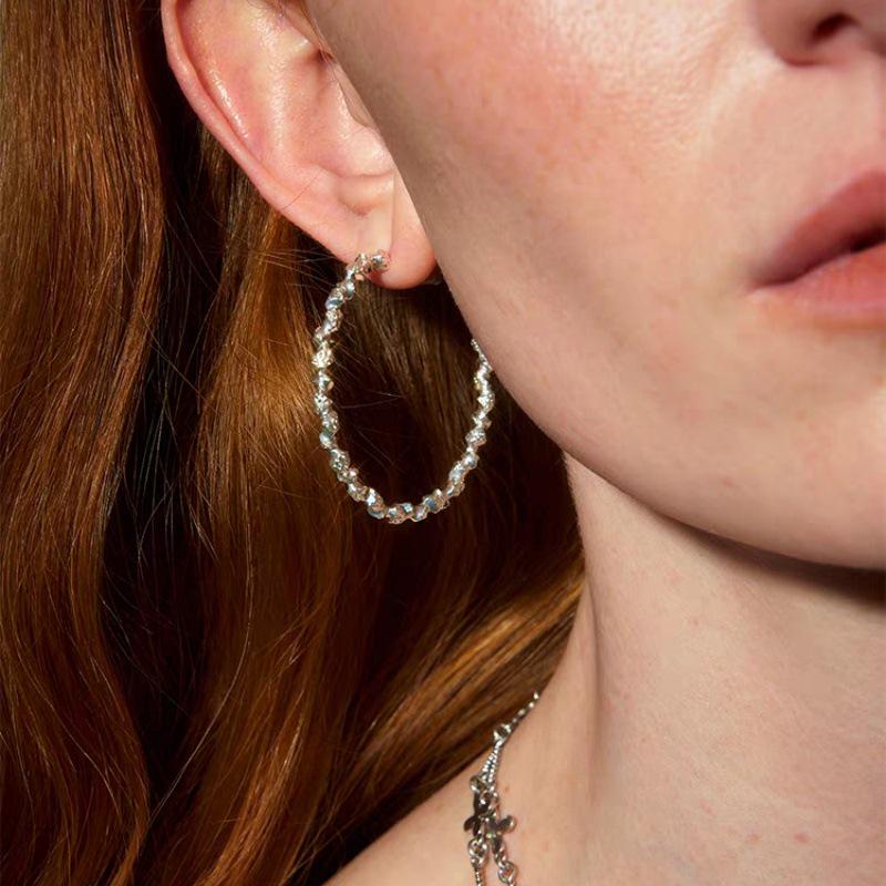 Hochwertige unregelmäßige große Ohrringe mit 925er Silbersteckern - Trendy und einzigartig