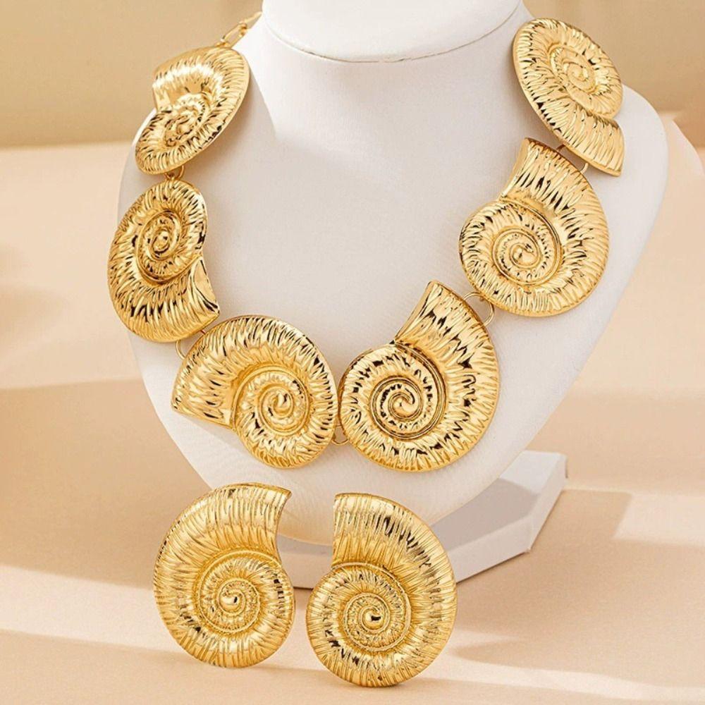 Retro Conch Clavicle Chain Set Metal Trendy Necklace Earring Set Conch Collar Pendant Beach