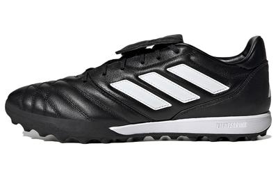Scarpe speciali per sport – Scarpe da calcio