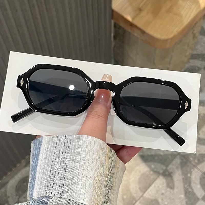 Small Frame Irregular Square Sunglasses Luxury Brand Designer UV Protection Punk Vintage Hip Hop Shades for Women Men