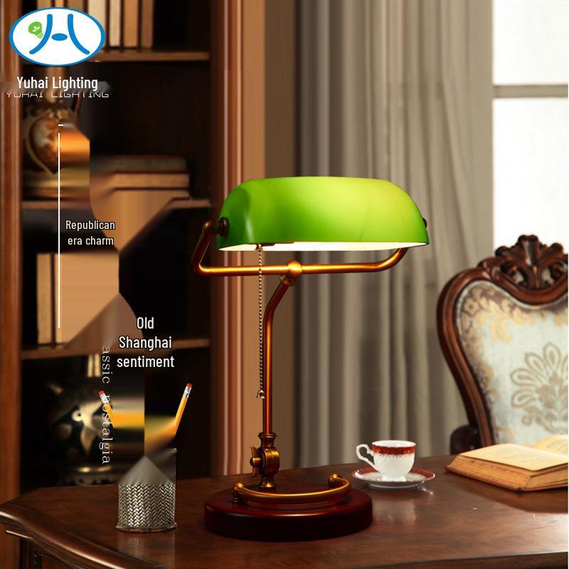 American Retro Table Lamp for Bedroom, Living Room, or Study – Perfect for Reading and Creating Atmosphere