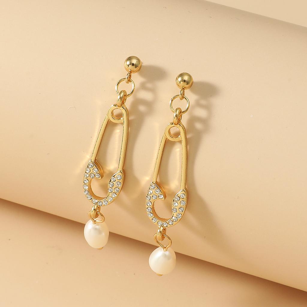 Korean version niche design micro-inlaid zircon geometric paperclip bracelet femininity simple high-end personalized jewelry