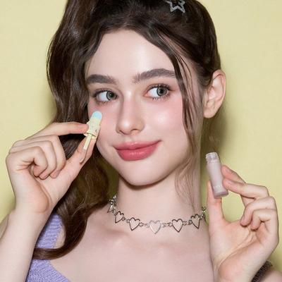 Make-up na obličej – Korektory a tónovací krémy