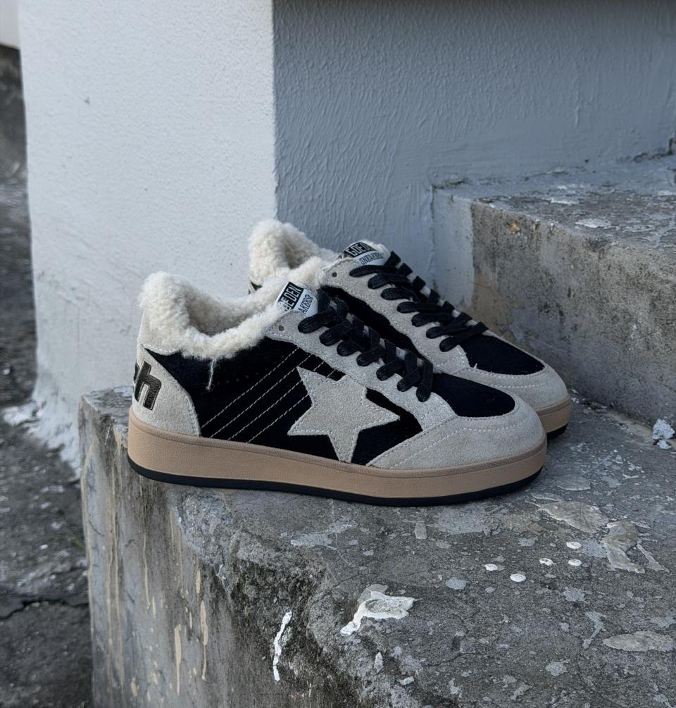 

Зима нова корейська версія матова шкіра оксамит зірка маленькі брудні туфлі жіночі товста підошва платформа туфлі бавовняні туфлі 40