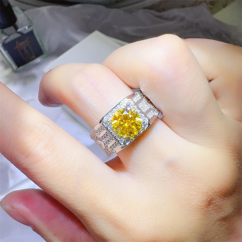 2 Carat Men's Silver-Plated PT950 Luxury Colored Moissanite Ring
