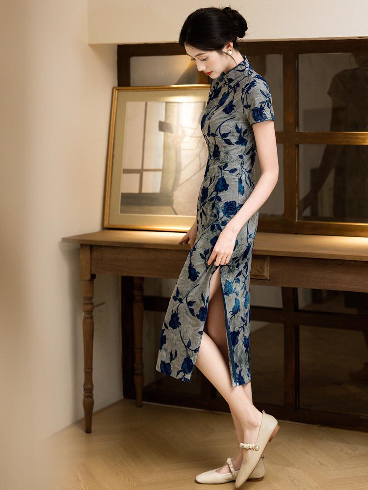 Eleganckie Cheongsam z Nadrukiem Niebieskich Róż - Kolekcja Lato 2025 dla Młodych Dziewcząt