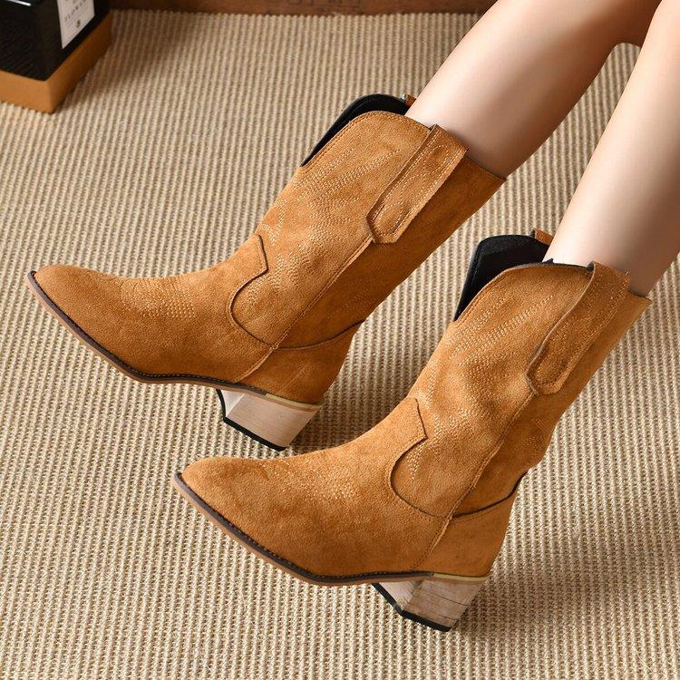 Natural Embroidered Women Boots Leather Handmade Pointed Toe Spike Heel Autumn Winter Boots Cowboy New Western Retro Botas