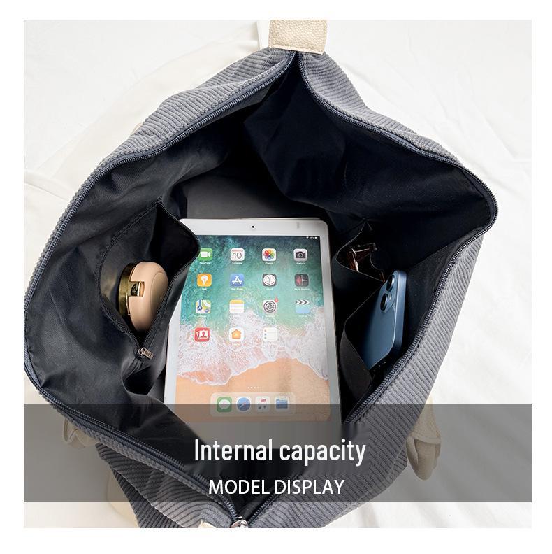 Versatile Large Capacity Casual Tote: Portable Single Shoulder Bag for Commuting or Short Trips