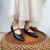 Johnature Vår Høst Retro Spenne Stropp Grunn Myk Uformell spiss Loafers Kvinner Ekte Skinn Flats Sko