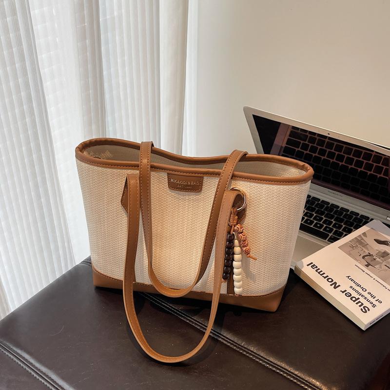 Popular bags women's large-capacity new autumn and winter versatile casual shoulder bag commuter tote bag