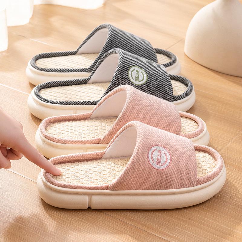 Unisex Breathable Linen Slippers – Indoor & Outdoor, Non-Slip, Silent, for All Seasons, Thick-Soled, 2025 Design.