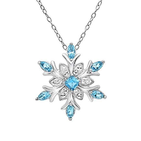 Winter Snowflake Necklace: Elegant Clavicle Chain for Sweaters in Korean Style.